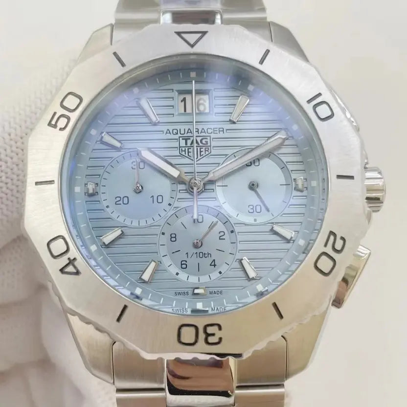 TAG Heuer Aquaracer Professional 200 Chronograph