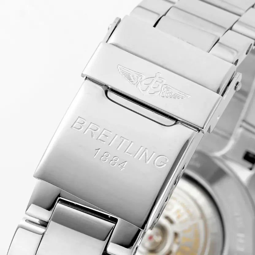 Breitling Avenger B01 Chronograph 45 watch