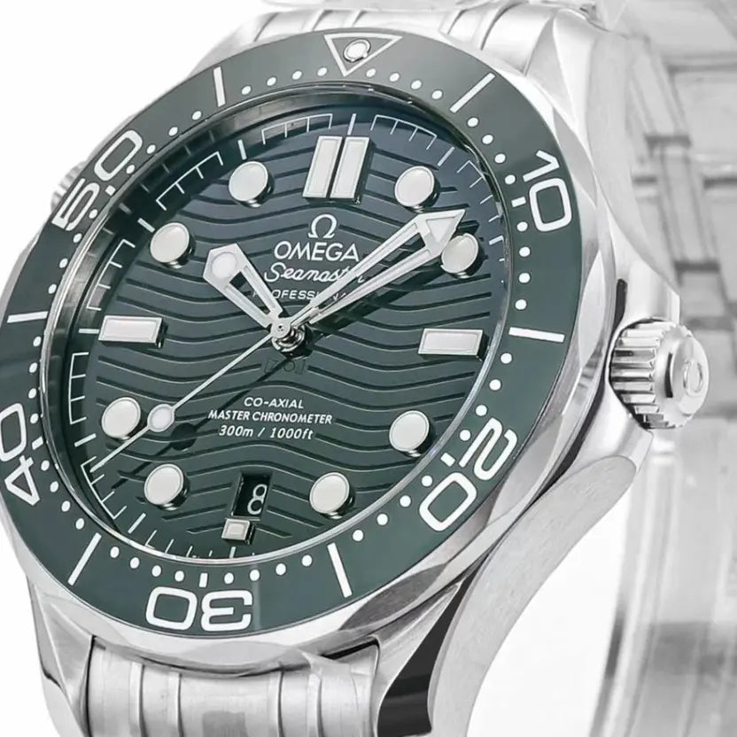 Omega Seamaster Diver 300M Co-Axial Master Chronometer