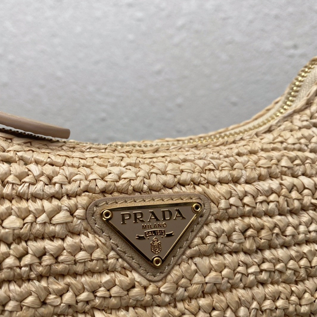 Boutique Quality || Prada Re-Edition Shoulder Bag in Beige