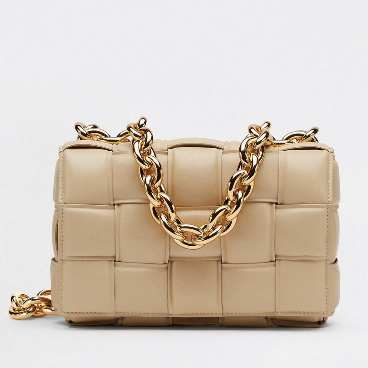 Boutique Quality || Bottega Veneta Chain Cassette Bag In Porridge