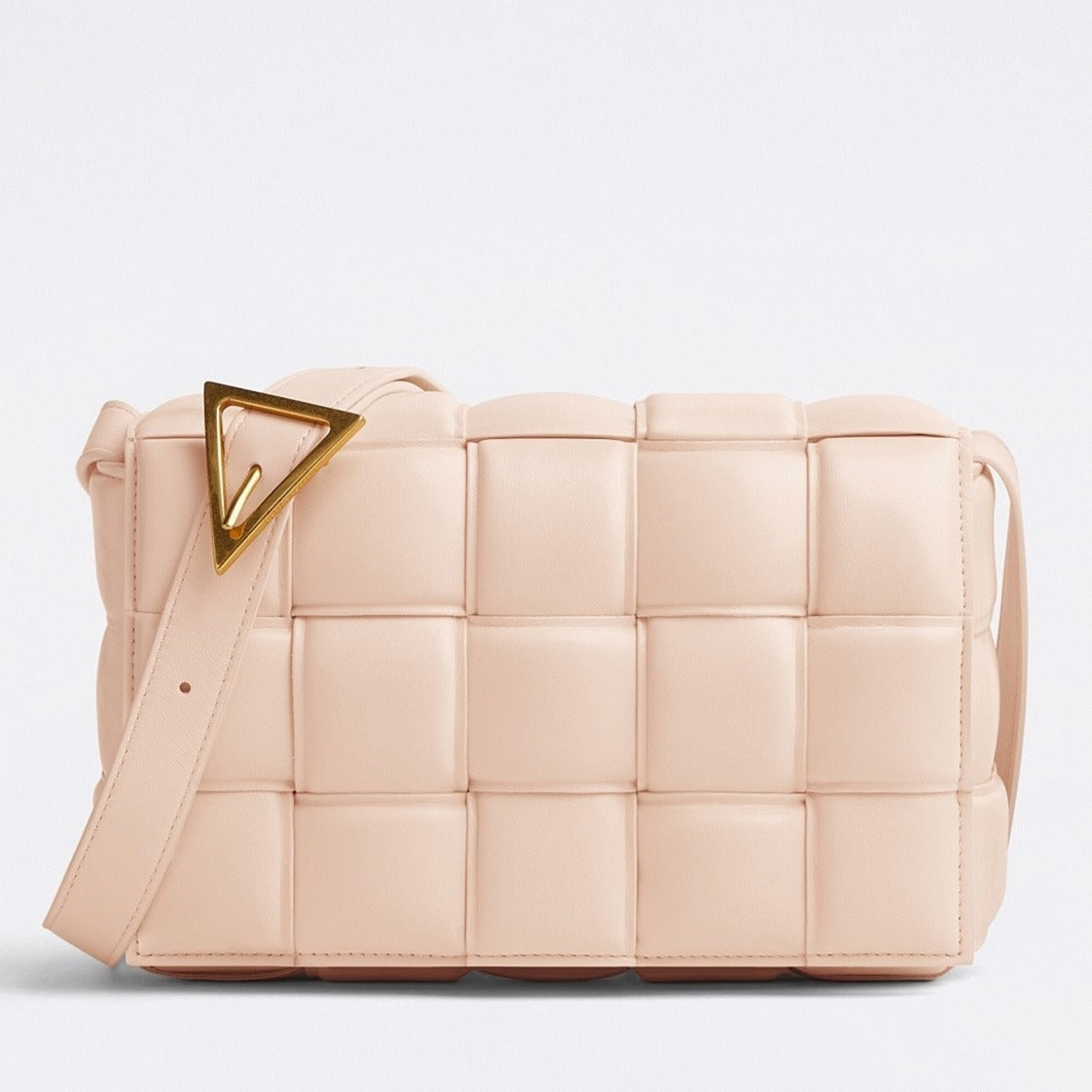 Boutique Quality || Bottega Veneta Padded Cassette Bag In Melon