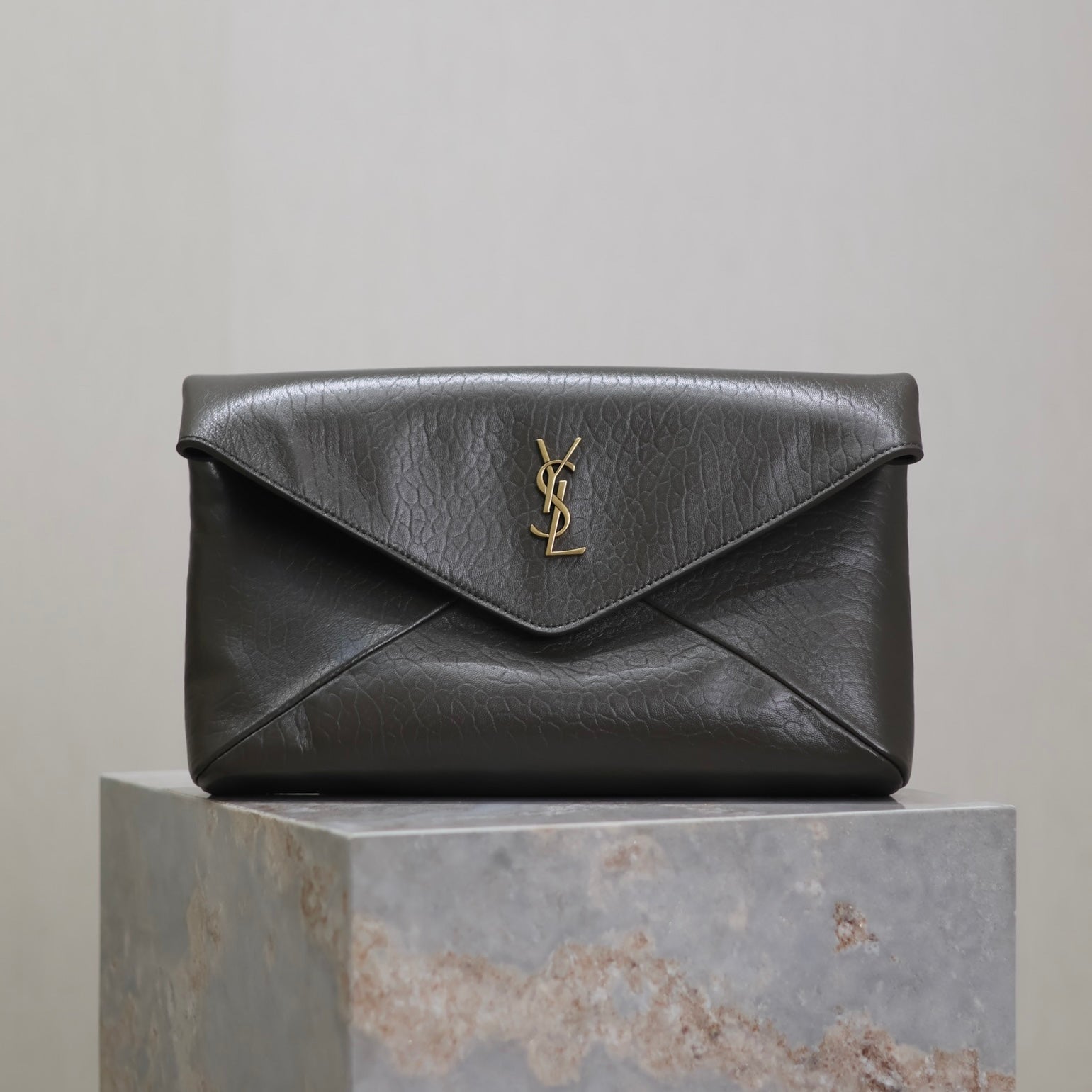Boutique Quality || YSL Envelope Clutch in Green