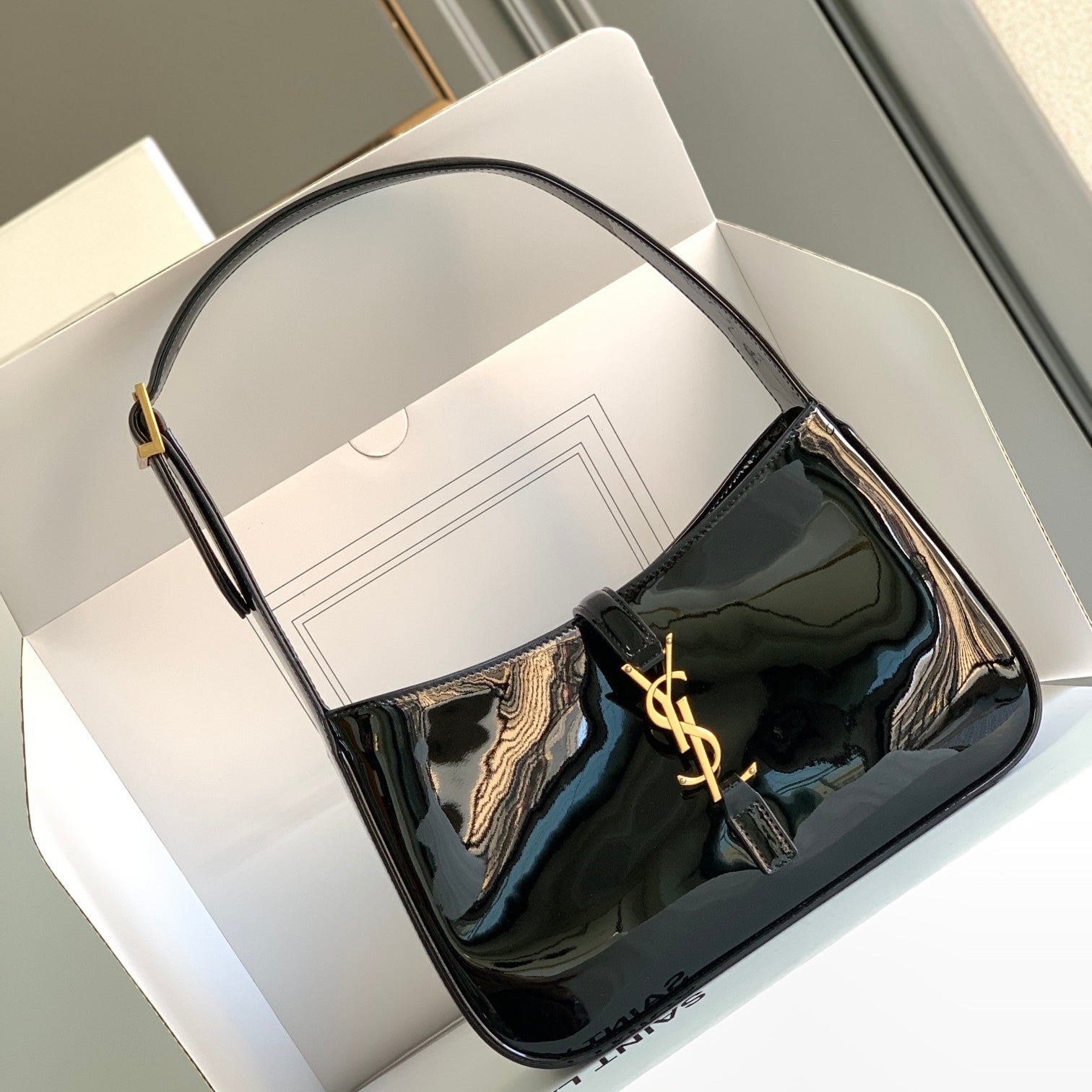 Boutique Quality || YSL Black patent Leather Underarm Bag