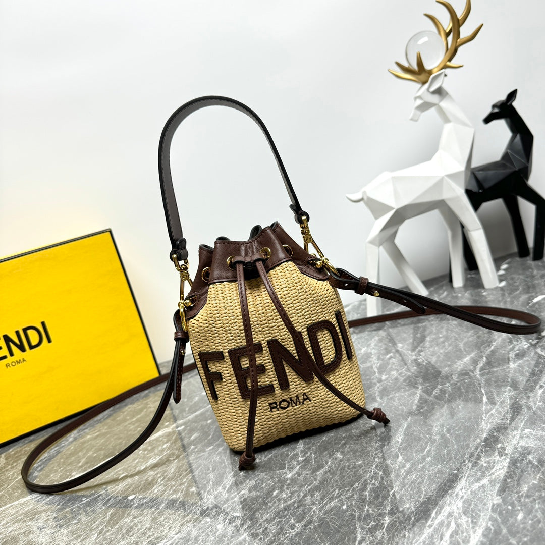Boutique Quality || Fendi Iconic Small Mon Tresor Bucket Bag