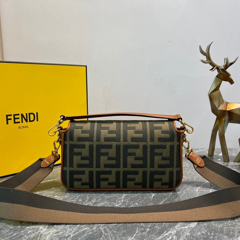 Boutique Quality || Fendi Baguette Bag
