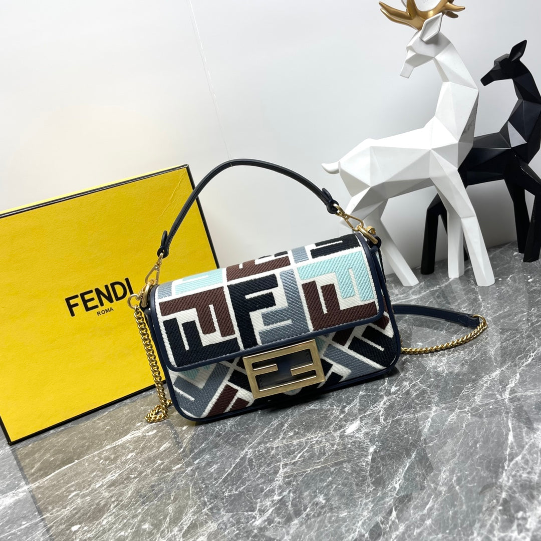 Boutique Quality || Fendi Mini Baguette bag