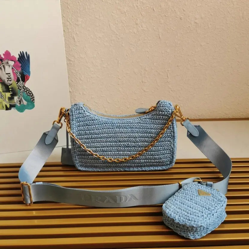 Boutique Quality || Prada Re-Edition Shoulder Bag in Blue