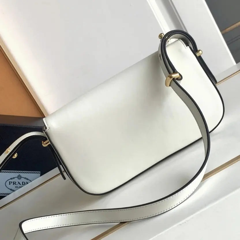 Boutique Quality || Prada Shoulder Bag in White