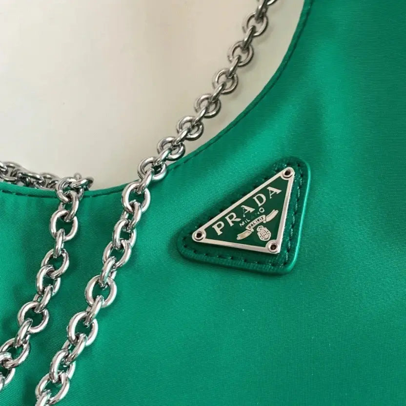 Boutique Quality || Prada Re-Edition Shoulder Bag in Green