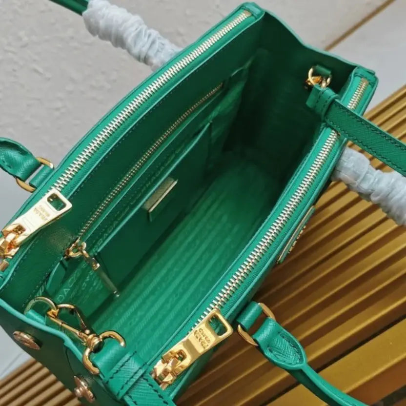 Boutique Quality || Prada Mango Galleria Medium Bag