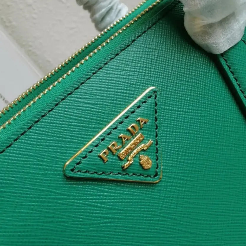 Boutique Quality || Prada Mango Galleria Medium Bag