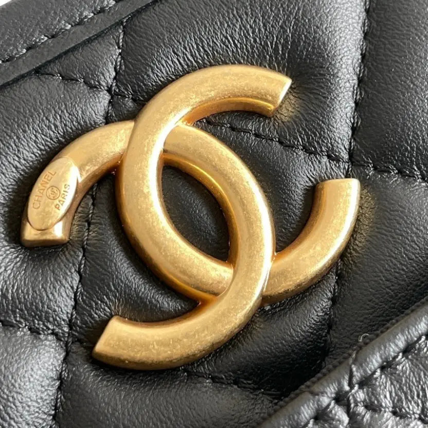 Boutique Quality || Chanel 24s Spring/Summer Hippie Hobo Black Bag