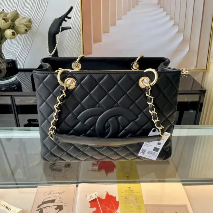 Boutique Quality || Chanel Classic Grand Shopping Tote in Black