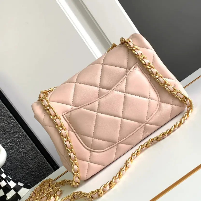 Boutique Quality || Chanel Soft Pink 24c Chain Rhinestone Bag