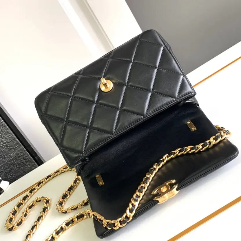 Boutique Quality || CHANEL 24C New Year's Battle Bag