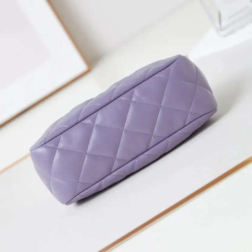 Boutique Quality || Chanel Clutch