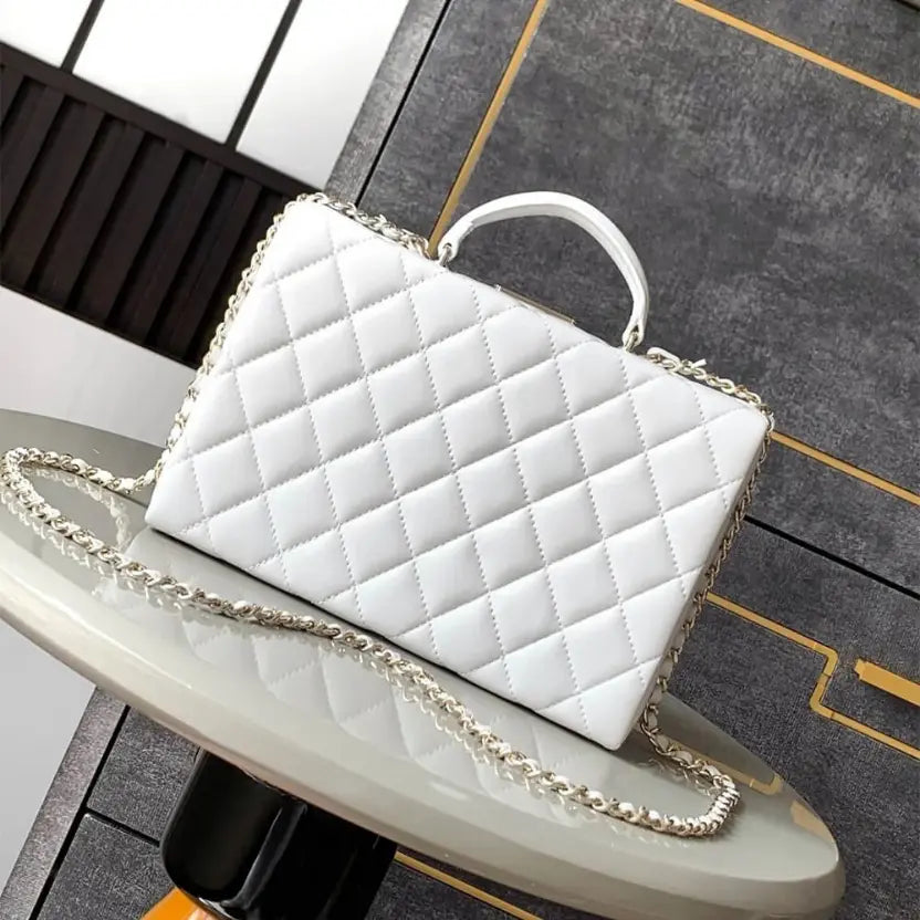 Boutique Quality || CHANEL Box Pack Bag