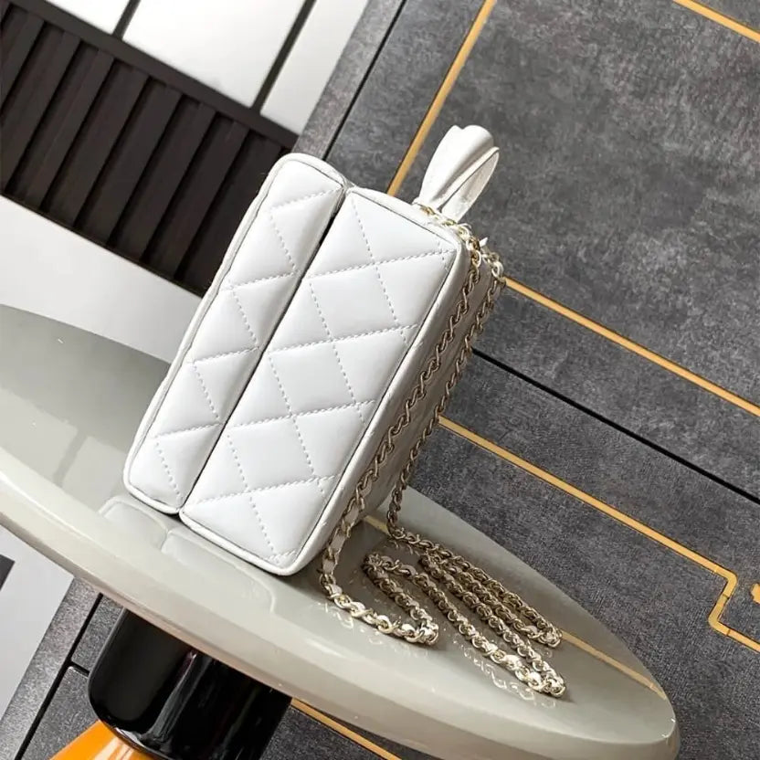 Boutique Quality || CHANEL Box Pack Bag