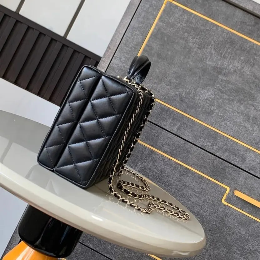 Boutique Quality || CHANEL Box Pack Bag