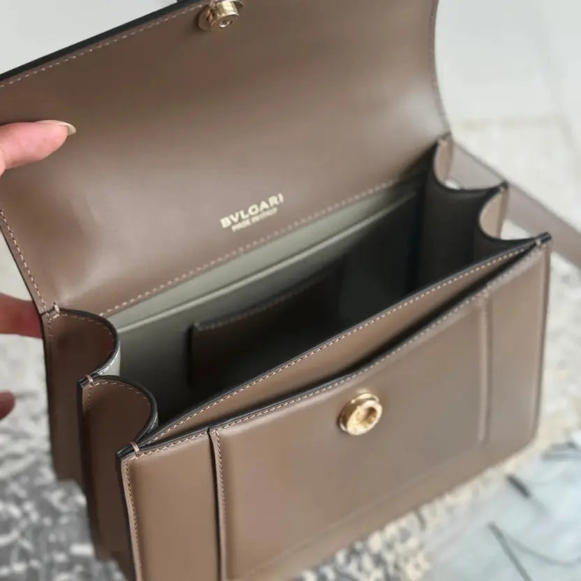 Boutique Level Quality || Bvlgari SERPENTI FOREVER Medium Tote Bag in Brown