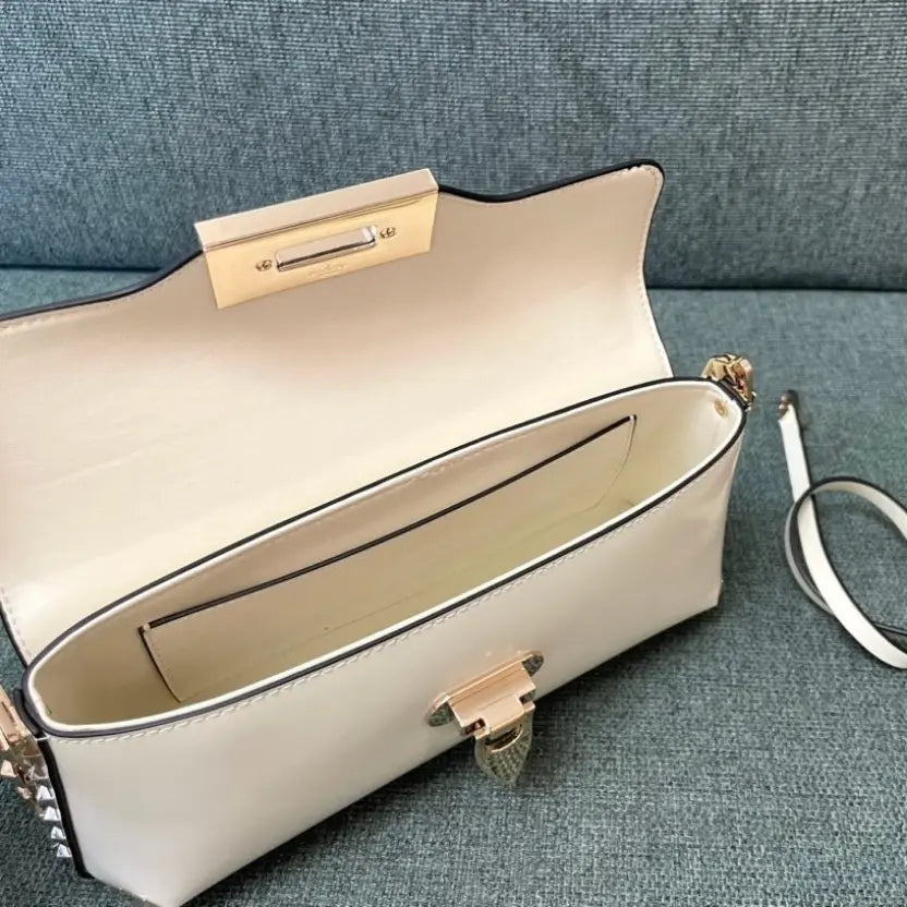 Boutique Level Quality || Valentino Garavani Rockstud Shoulder Bag in White