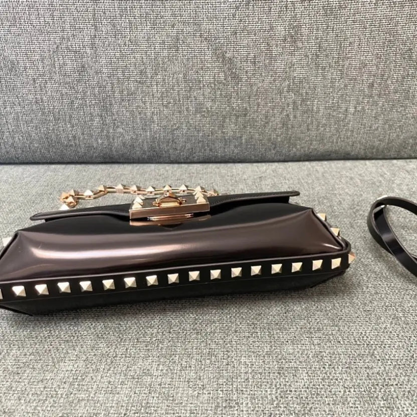 Boutique Level Quality || Valentino Garavani Rockstud23 E/W Smooth Calfskin Shoulder Bag in Brown