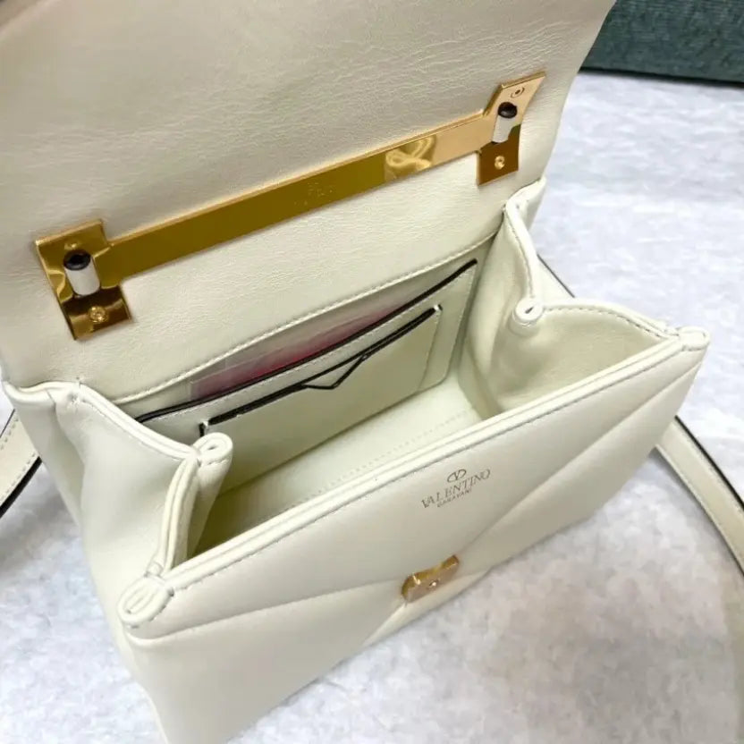 Boutique Level Quality || Valentino Garavani One Stud Small Handbag in Off-White