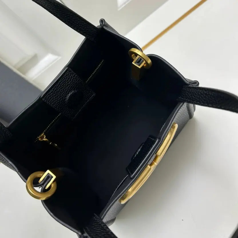 Boutique Level Quality || Valentino Garavani Alltime Medium Handbag in Black