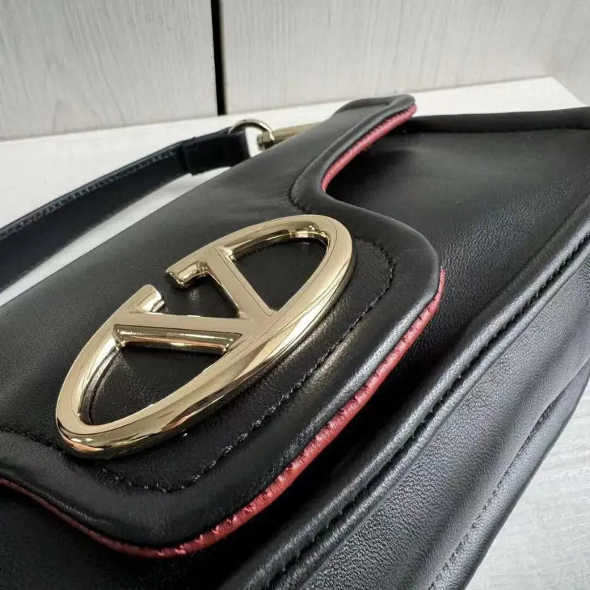 Boutique Level Quality || Valentino Garavani VLogo Leather Shoulder Bag in Black