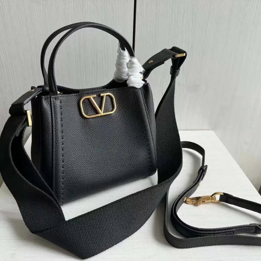 Boutique Level Quality || Valentino Garavani Alltime Small Handbag in Black