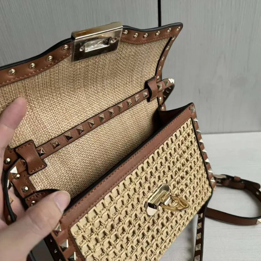 Boutique Level Quality || Valentino Garavani Rockstud small shoulder bag