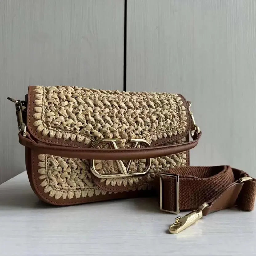 Boutique Level Quality || Valentino Garavani Alltime shoulder bag in Brown