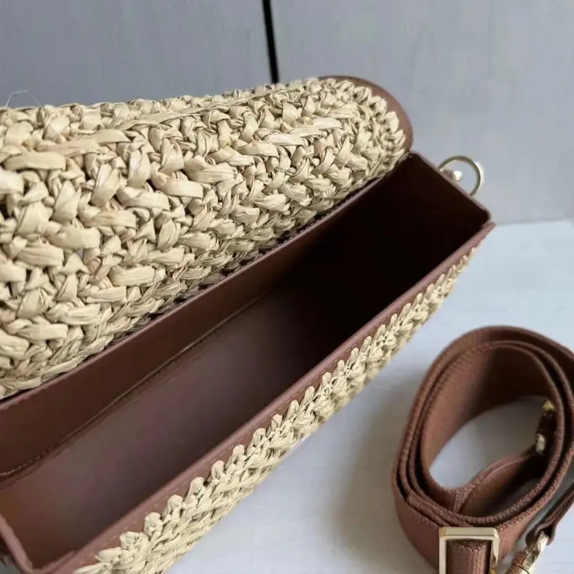 Boutique Level Quality || Valentino Garavani Alltime shoulder bag in Brown