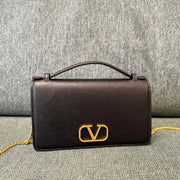 Boutique Level Quality || Valentino Garavani VLogo Signature grainy calfskin wallet