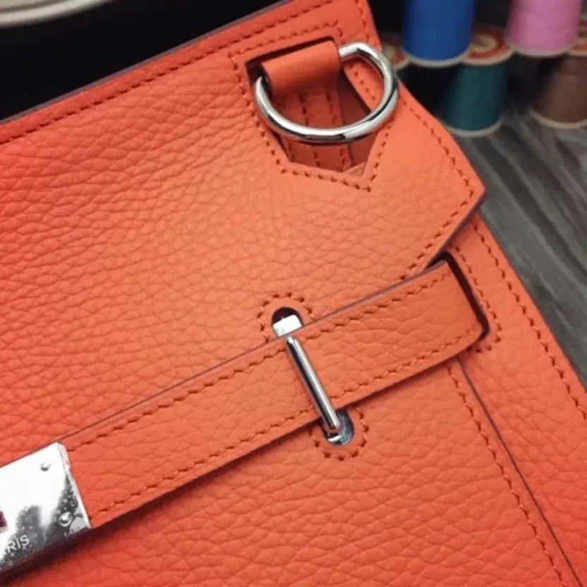 Boutique Quality || Orange Hermes Jypsiere 31cm Handbag