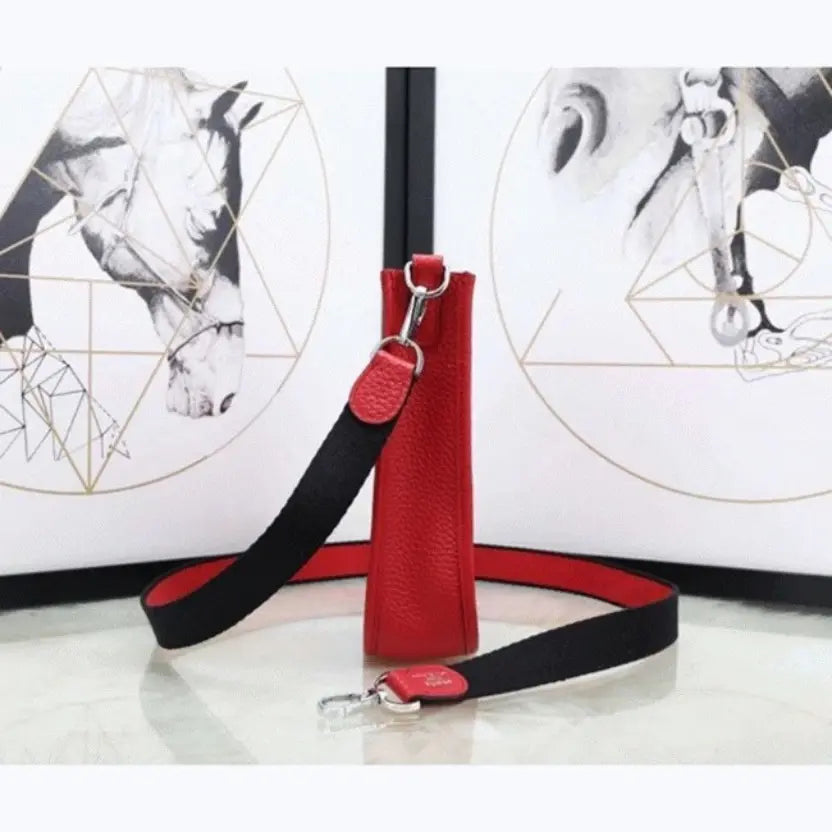 Boutique Quality || Red Evelyne II TPM Messenger Bag Hermes Compact Purse