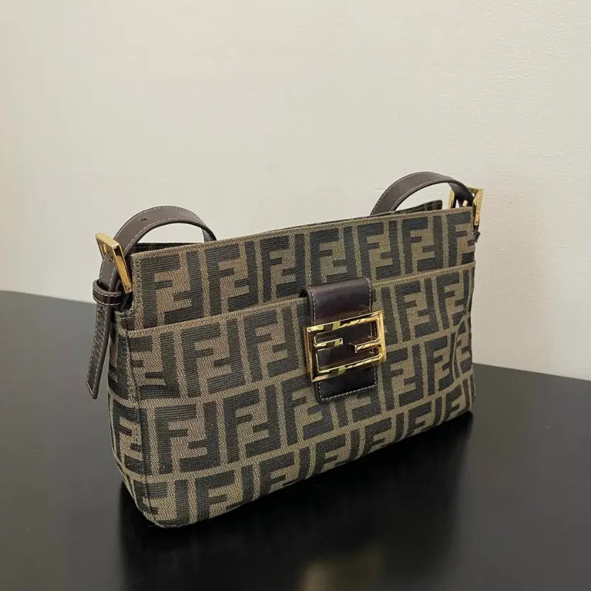 Boutique Quality || Fendi Zucca Baguette Bag in Brown and Black