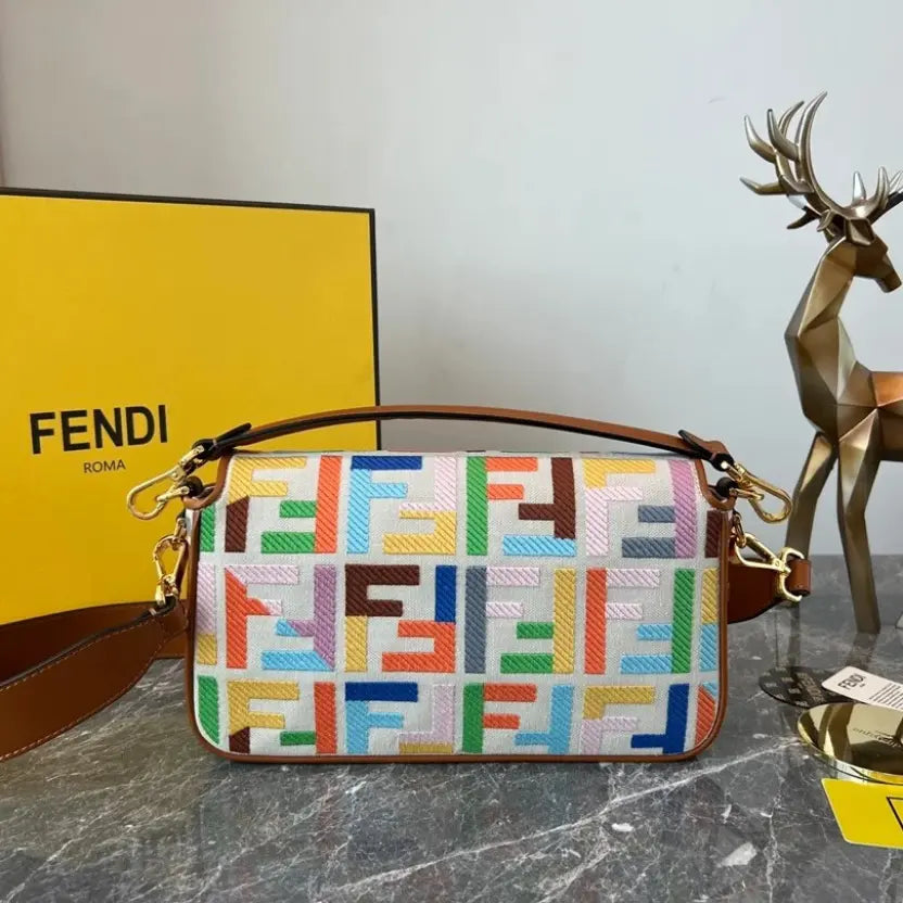 Boutique Quality || Fendi Baguette Mini bag