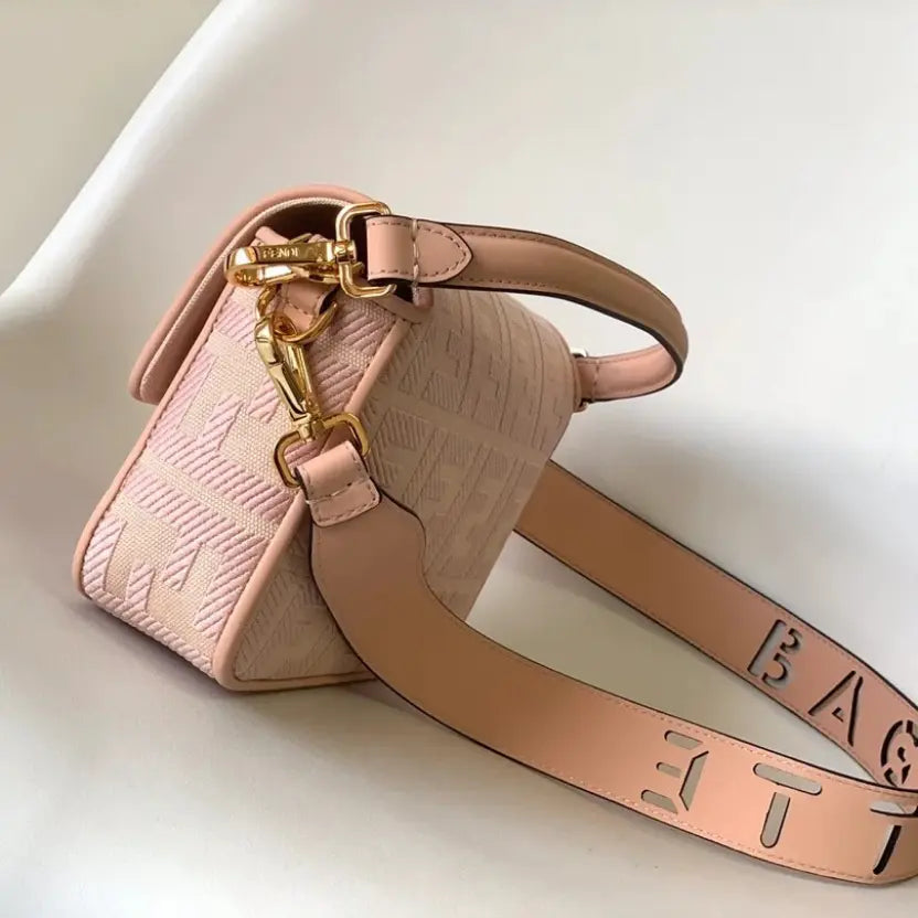 Boutique Quality || Fendi Classic Medium Style Baguette Bag