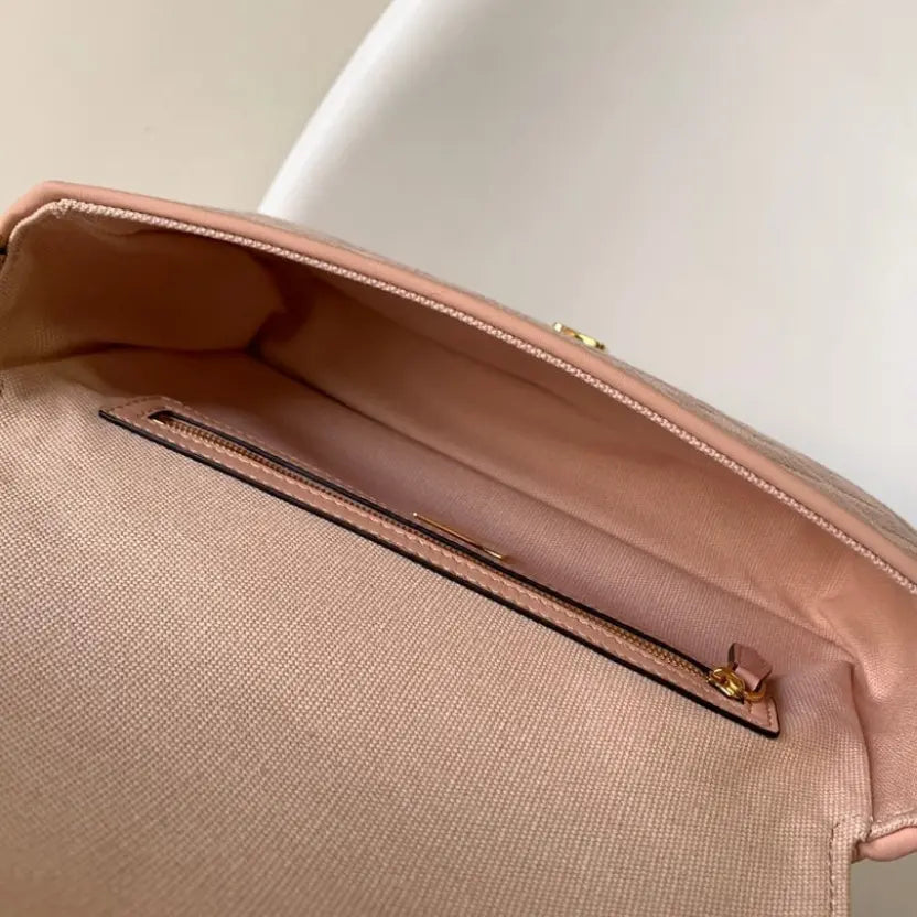 Boutique Quality || Fendi Classic Medium Style Baguette Bag