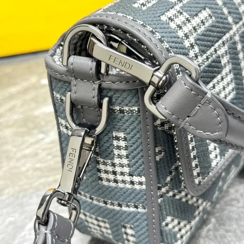 Boutique Quality || Fendi Iconic Baguette Medium Handbag