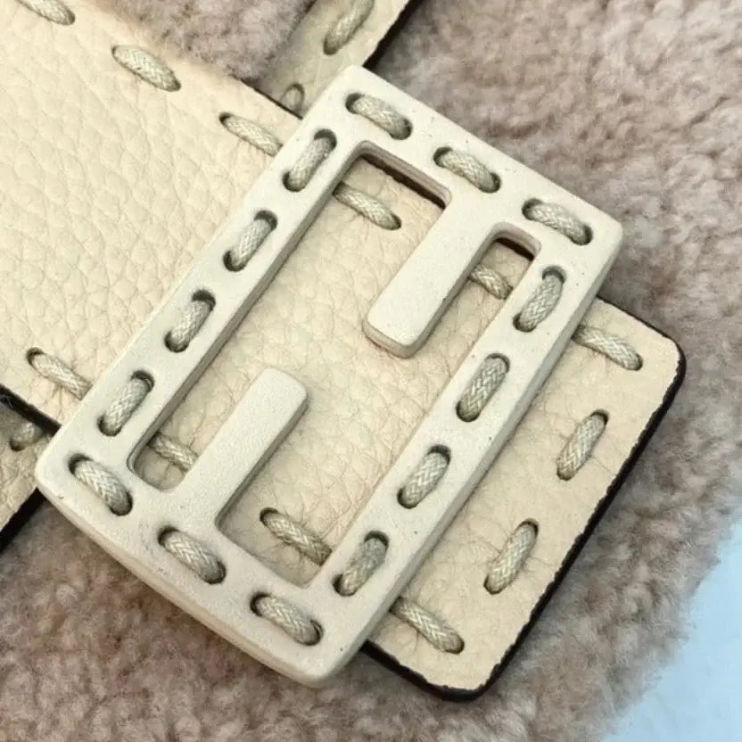 Boutique Quality || Fendi Medium Baguette Bag In Beige