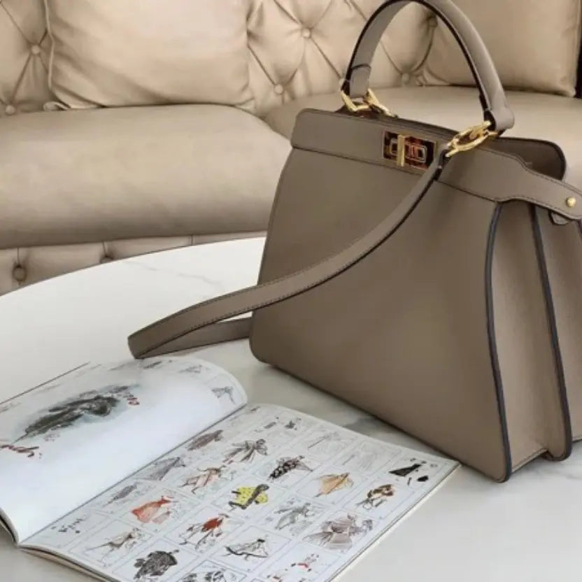 Boutique Quality || Fendi Peekaboo ISeeU Medium Bag In Grey Calfskin