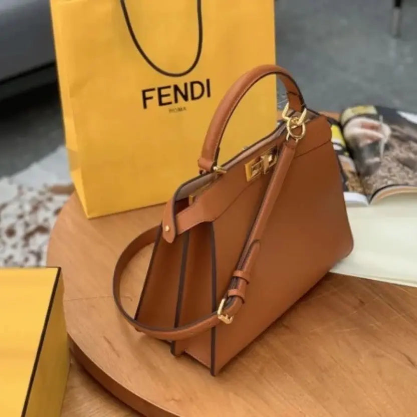 Boutique Quality || Fendi Peekaboo ISeeU Medium Bag In Brown Calfskin
