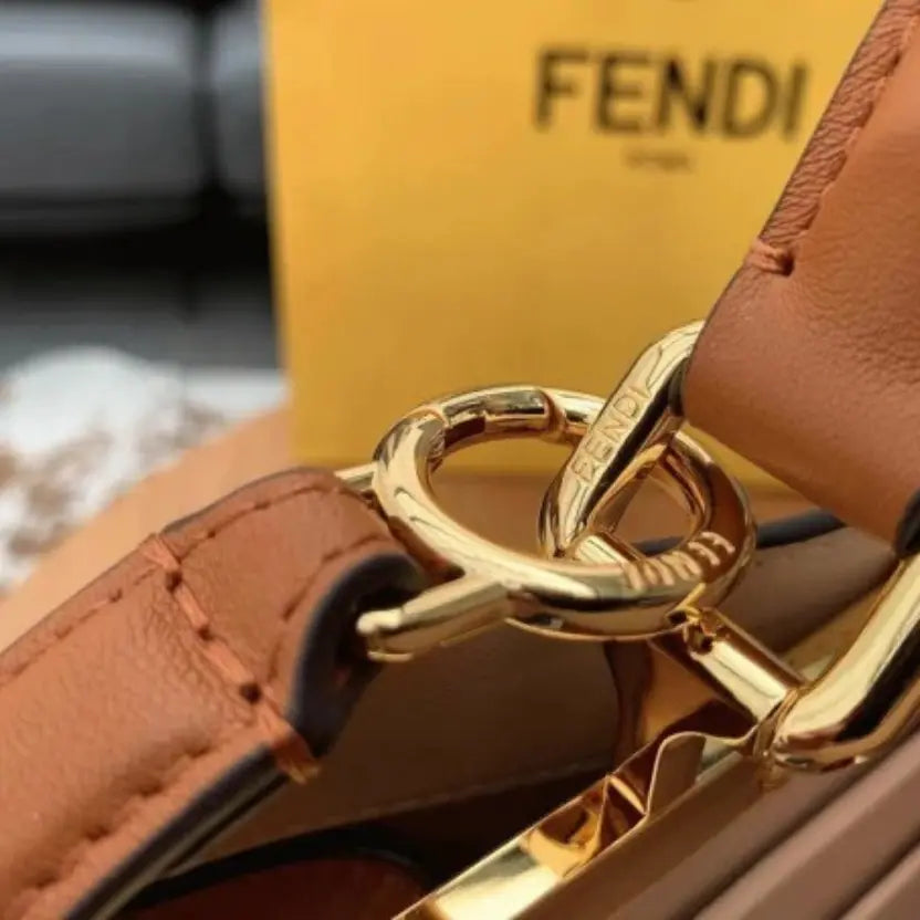 Boutique Quality || Fendi Peekaboo ISeeU Medium Bag In Brown Calfskin