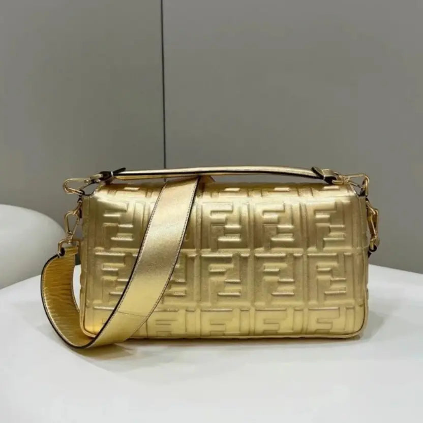 Boutique Quality || Fendi Large Baguette Bag In Gold FF