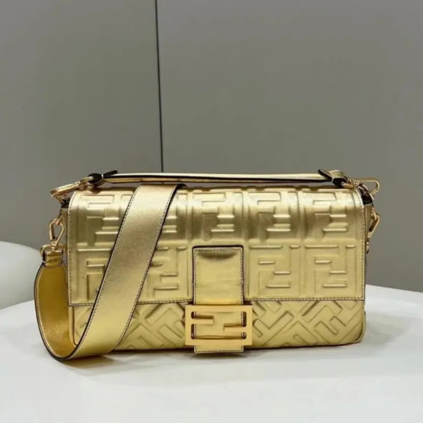 Boutique Quality || Fendi Large Baguette Bag In Gold FF