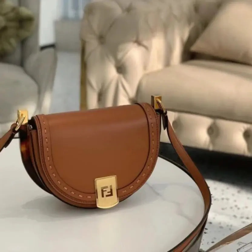 Boutique Quality || Fendi Moonlight Saddle Bag In Brown Calfskin