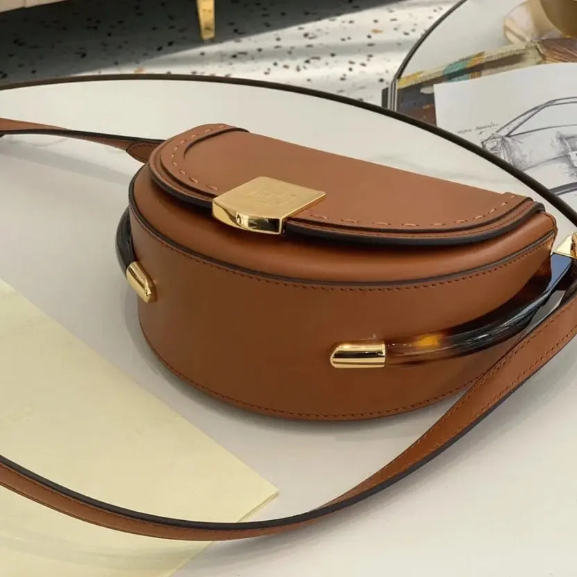 Boutique Quality || Fendi Moonlight Saddle Bag In Brown Calfskin
